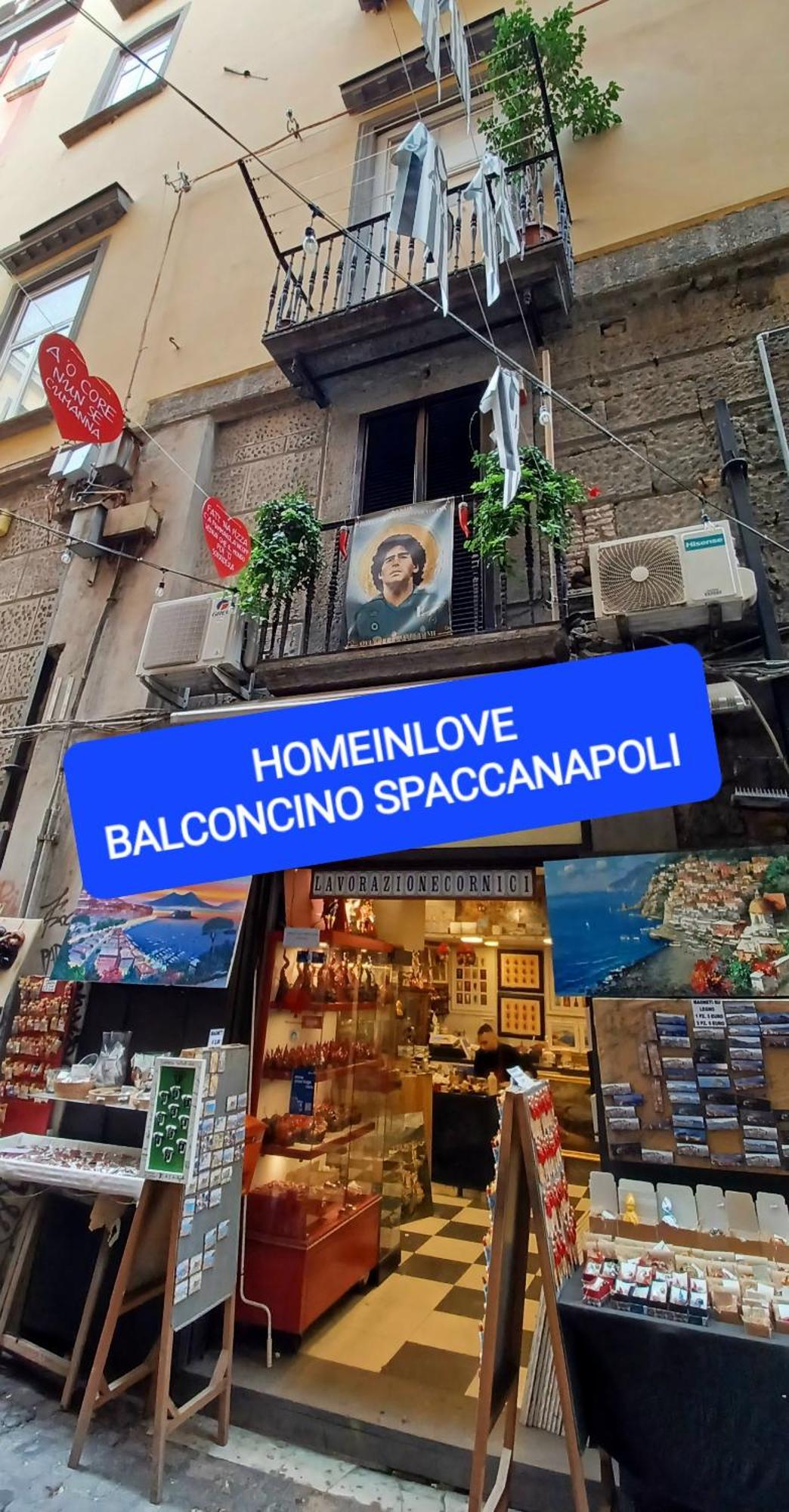 Home In Love: Balconcino Spaccanapoli Exterior photo